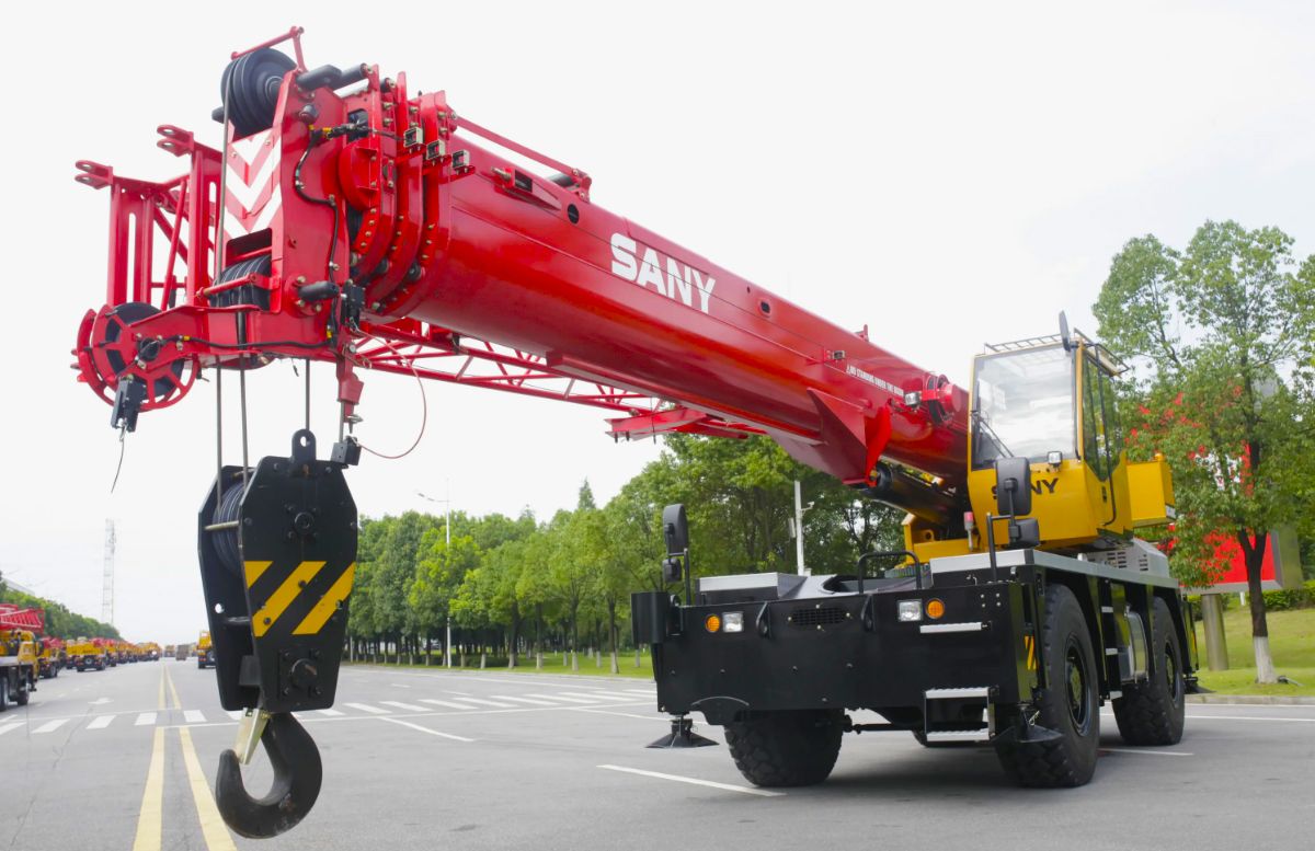 Короткобазовый кран Sany SRC400Т