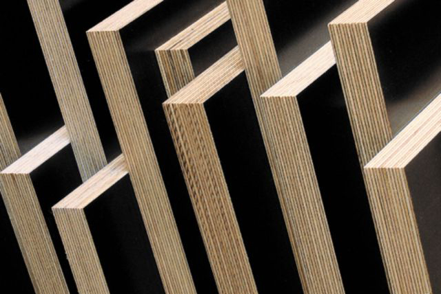 Фанера ламинированная PLYTERRA